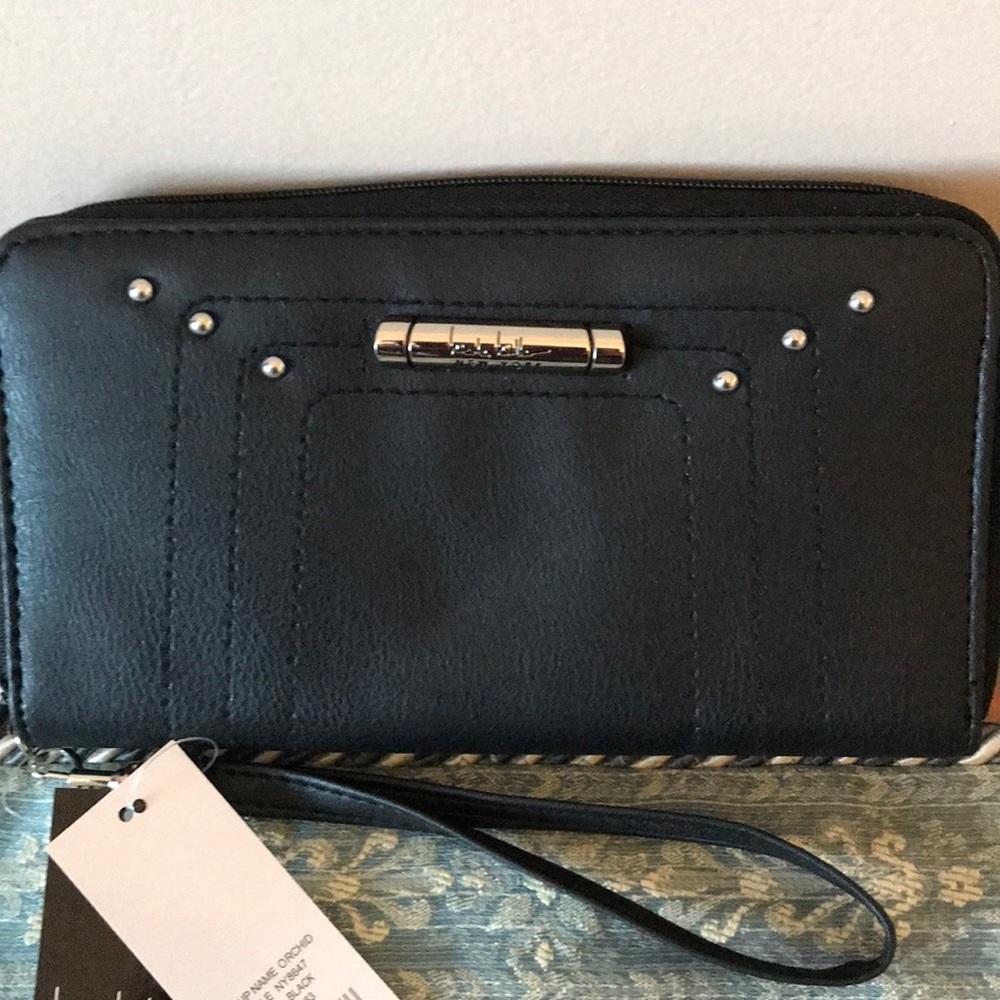 NICOLE MILLER BLACK WALLET/WRISTLET RETAIL 45 NWT - Picture 7 of 7